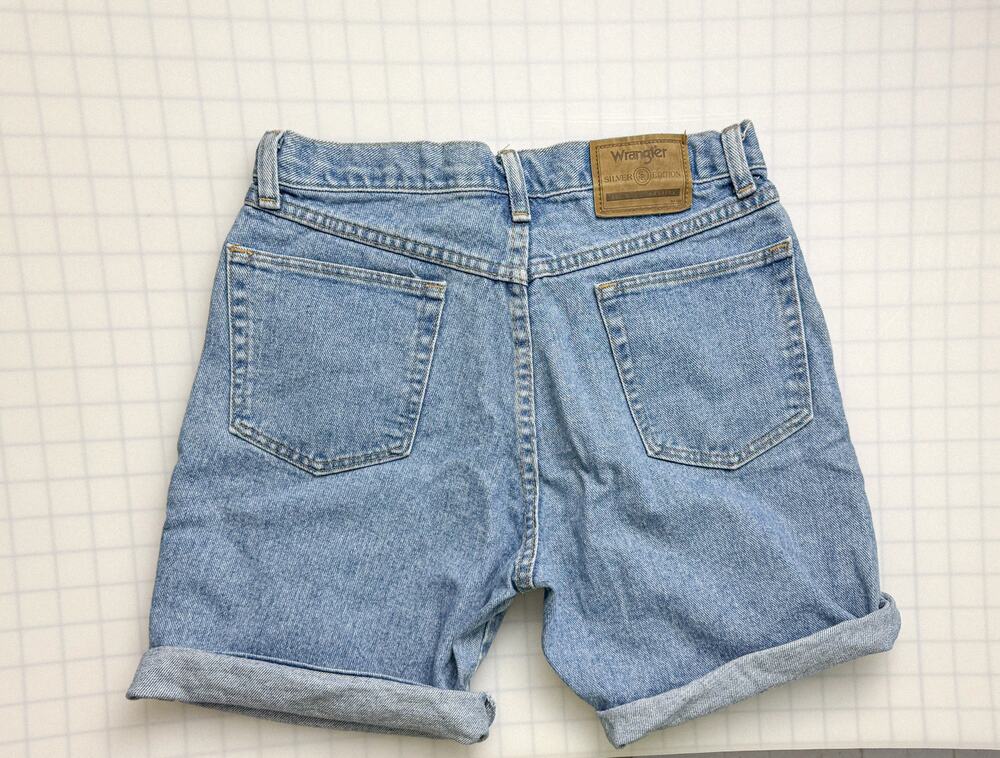 Vintage 90s Wrangler Silver Edition High Rise Denim Shorts Size 30 Jorts